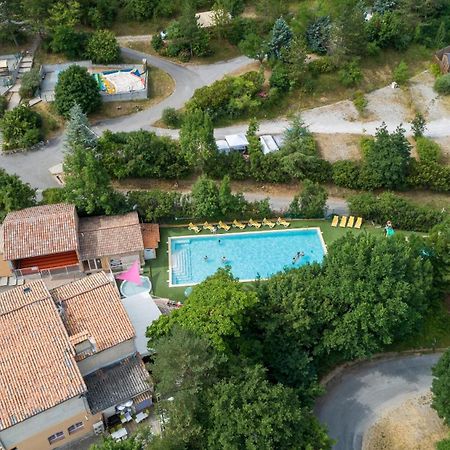 Hotel Camping Les Princes D'Orange Orpierre Exterior foto